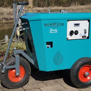 Onkruidbestrijding met heet wa